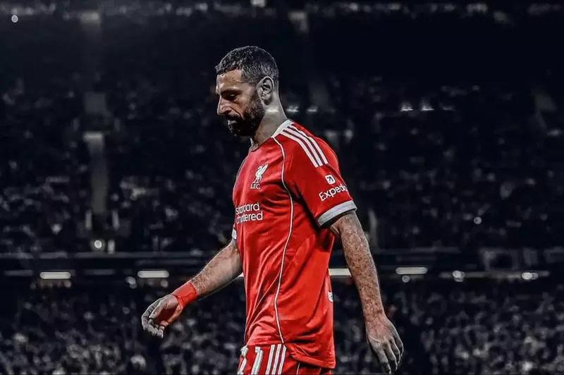 خارج قمم بريميرليج.. هل يلحق صلاح بمباراة الوداع مع ليفربول؟ 